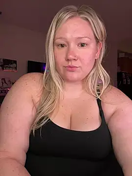 PiggyRose Show in webcam