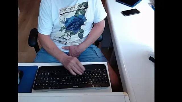 dutchpornking Show in webcam