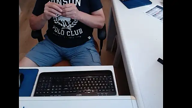 dutchpornking Show in webcam