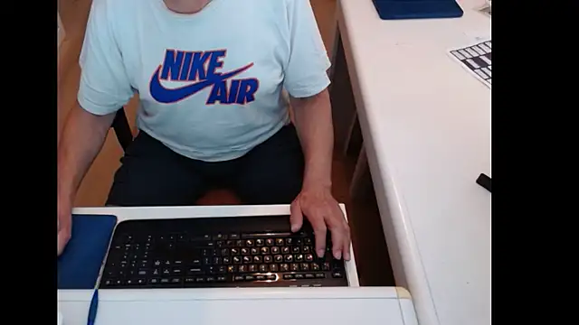 dutchpornking Show in webcam