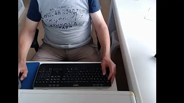 dutchpornking Show in webcam