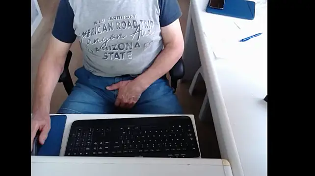 dutchpornking Show in webcam
