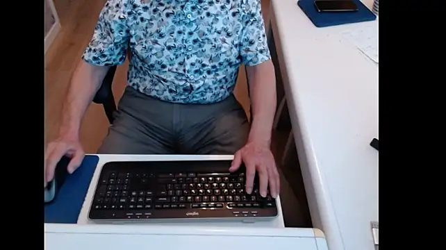 dutchpornking Show in webcam