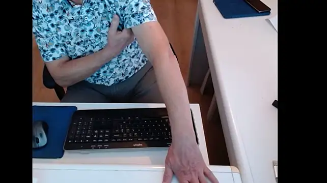 dutchpornking Show in webcam
