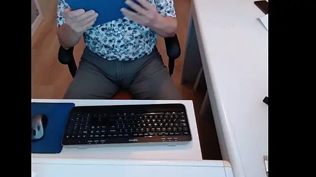 dutchpornking's Live XXX Chat