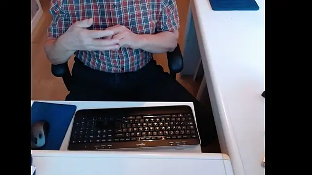 dutchpornking Show in webcam