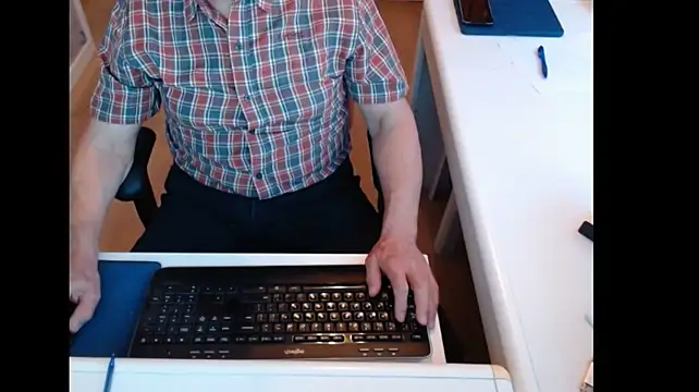 dutchpornking Show in webcam