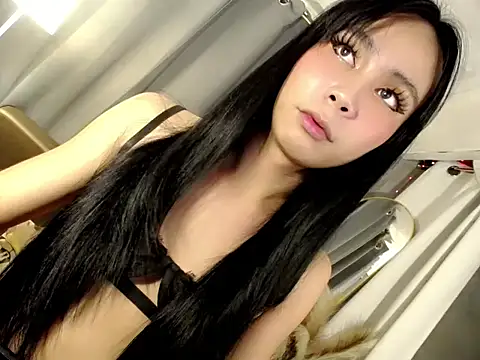 Show de Little_SlutNica na webcam