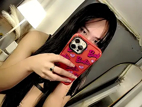 Little_SlutNica Show Webcam