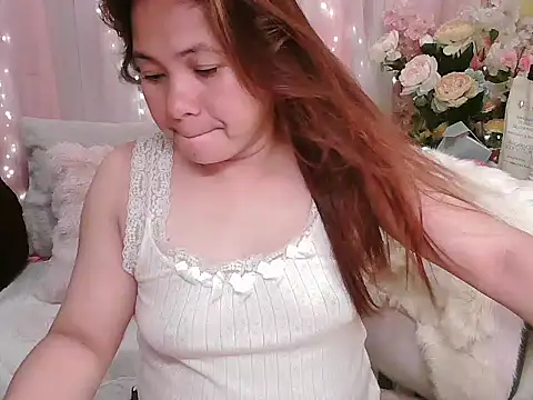 OhmyPinay élő XXX-chatje