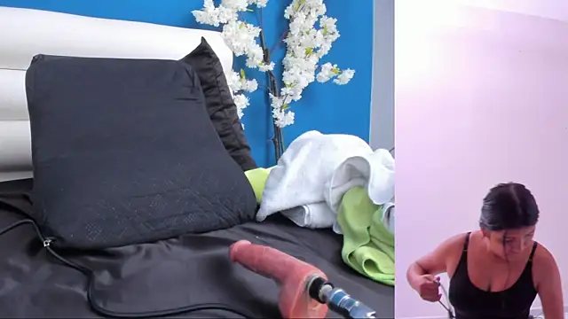 letty_straus live XXX chat