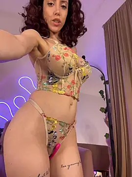 Show modela sushiboxxx na web-kameri