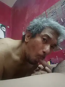 UncleHusz Show Webcam