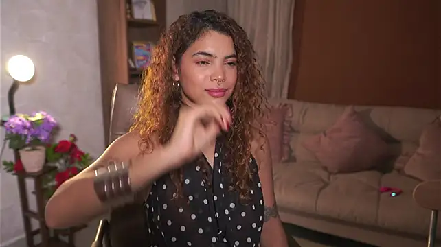 Chat +18 de HannahEvanss ao vivo