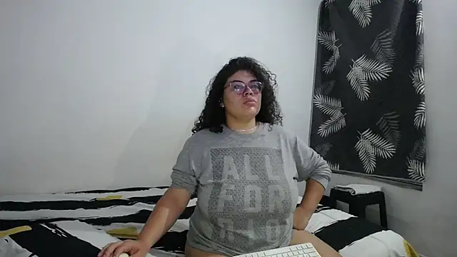 mabigomez00 Webcamshow