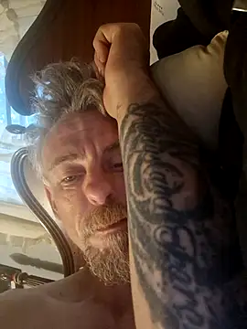 19JaSon83's Webcam Show