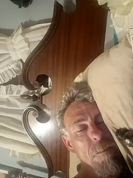 19JaSon83 Show in webcam
