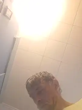 Show modela 19JaSon83 na web-kameri