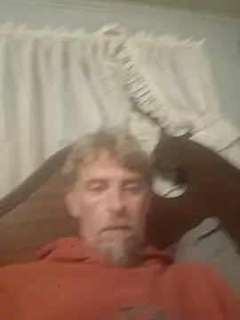 19JaSon83 Show in webcam