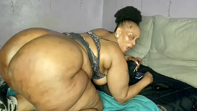 wilmaassylum's Webcam Show