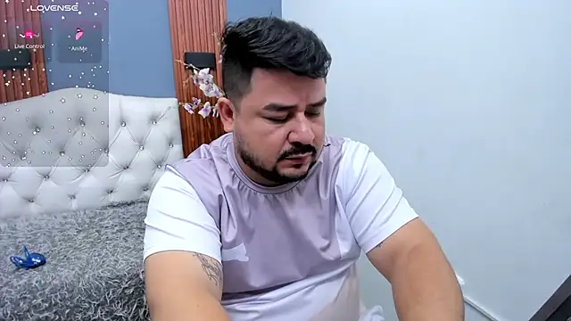 oso_dirty_ Pertunjukan Webcam