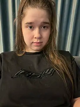Webkamerová show HornyGirlH