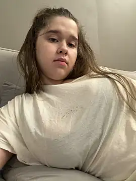 HornyGirlH 网络视讯表演