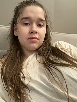 Webkamerová show HornyGirlH
