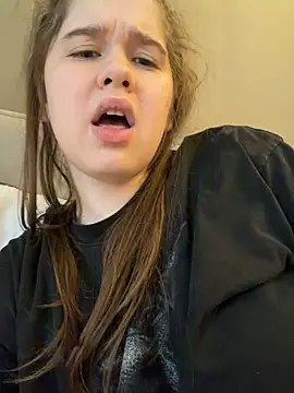 HornyGirlH: вебкам-шоу