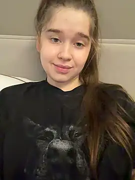 HornyGirlH Webcam-Show