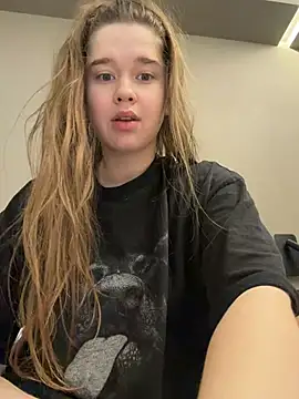 Pertunjukan Kamera Web HornyGirlH