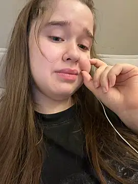 HornyGirlH Webcamshow
