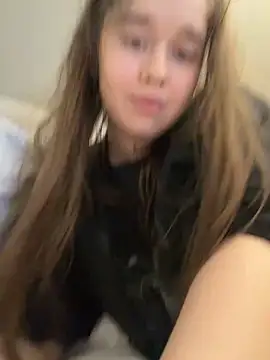 HornyGirlH Adlı Modelin Web Kamerası Şovu