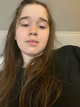 Webkamerová show HornyGirlH