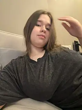 عرض كام HornyGirlH