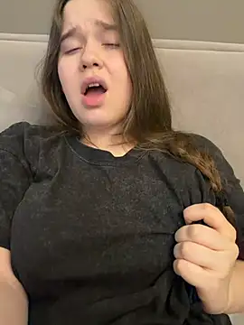 HornyGirlH Webcamshow