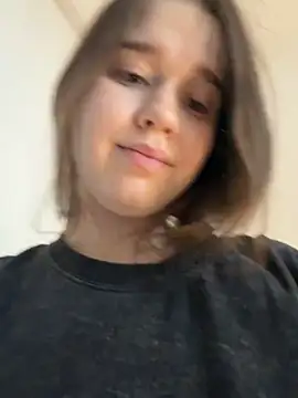 HornyGirlH Шоу с уебкамера