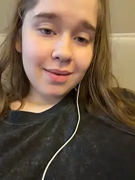 HornyGirlH Webcamshow