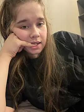 HornyGirlH Show Webcam