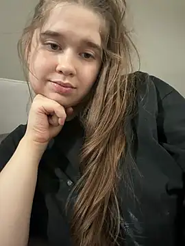 HornyGirlH 웹캠 쇼