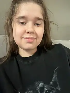 HornyGirlH Pertunjukan Webcam