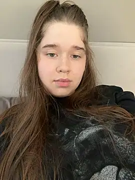 HornyGirlH Webcam show