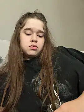 HornyGirlH Show in webcam