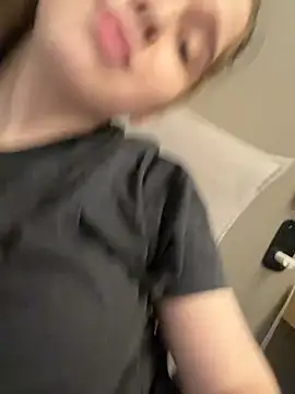 HornyGirlH's Webcam Show