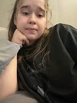Show de HornyGirlH na webcam