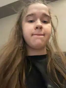 عرض كام HornyGirlH