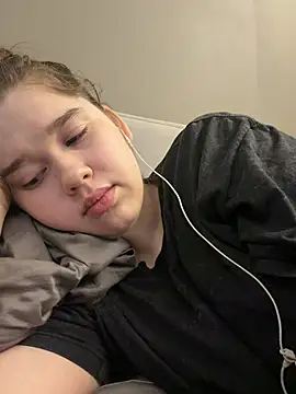 Webkamerová show HornyGirlH