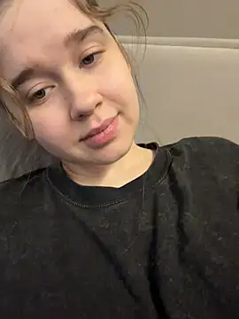 HornyGirlH Adlı Modelin Web Kamerası Şovu