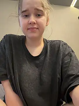 HornyGirlH's Webcam Show