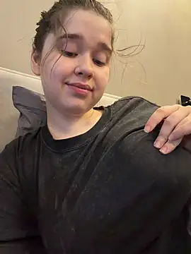 عرض كام HornyGirlH